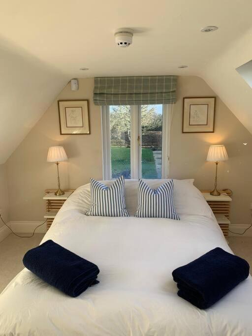 Annexe Near Malmesbury / Tetbury Apartment Hankerton Luaran gambar