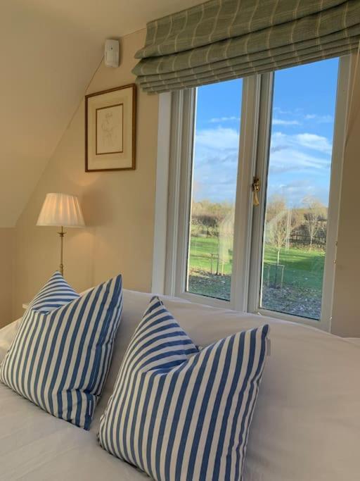 Annexe Near Malmesbury / Tetbury Apartment Hankerton Luaran gambar